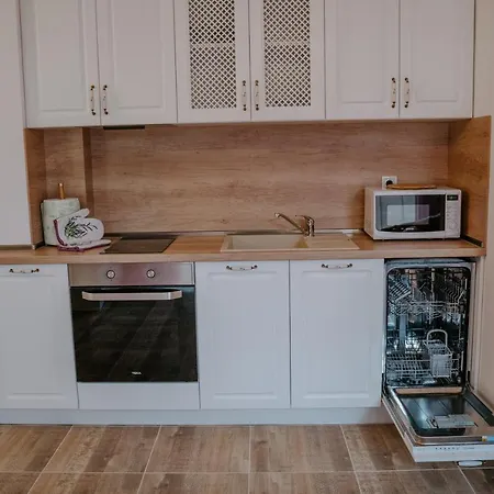 Bella's Sea Apartment-beach, Sea Garden ,old Town, Free Parking, Free Evcharging Station Apartmán *