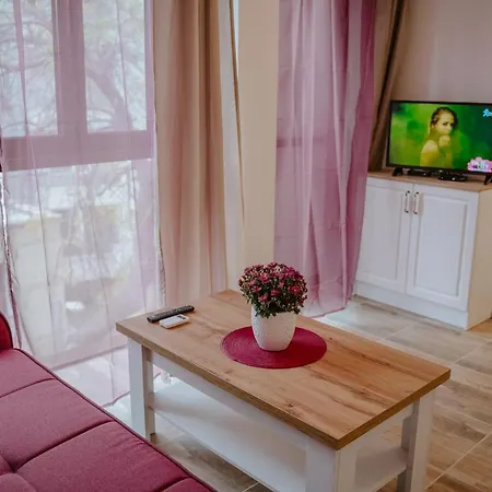Apartmán Bella's Sea Apartment-beach, Sea Garden ,old Town, Free Parking, Free Evcharging Station Varna