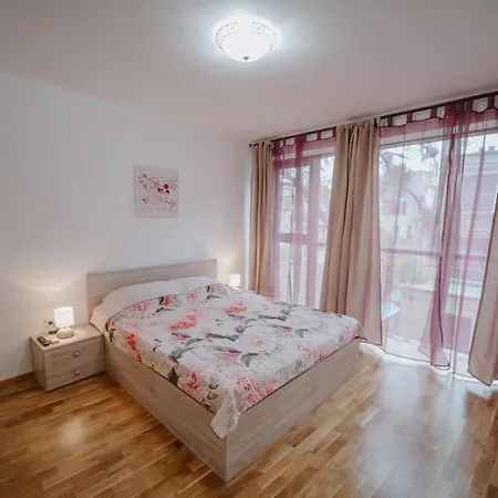 Apartmán Bella's Sea Apartment-beach, Sea Garden ,old Town, Free Parking, Free Evcharging Station