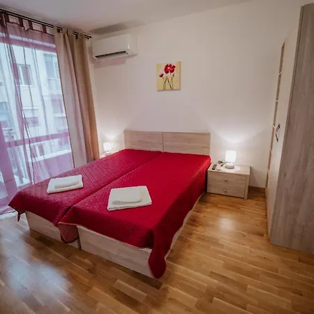 Bella's Sea Apartment-beach, Sea Garden ,old Town, Free Parking, Free Evcharging Station 아파트 *