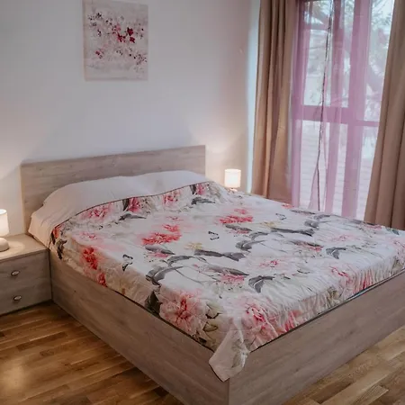 Bella's Sea Apartment-beach, Sea Garden ,old Town, Free Parking, Free Evcharging Station Daire Varna