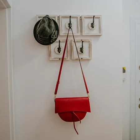 Daire Bella's Sea Apartment-beach, Sea Garden ,old Town, Free Parking, Free Evcharging Station *